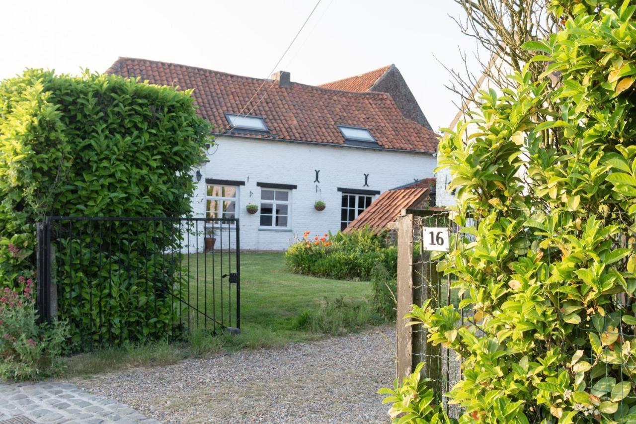 La Bergerie Chambre D'Hotes Leuze-en-Hainaut Exteriör bild
