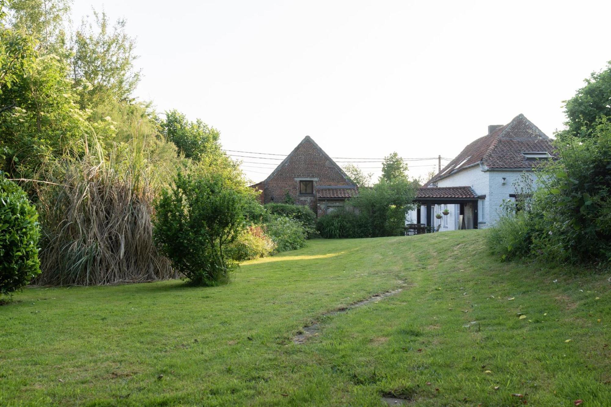 La Bergerie Chambre D'Hotes Leuze-en-Hainaut Exteriör bild